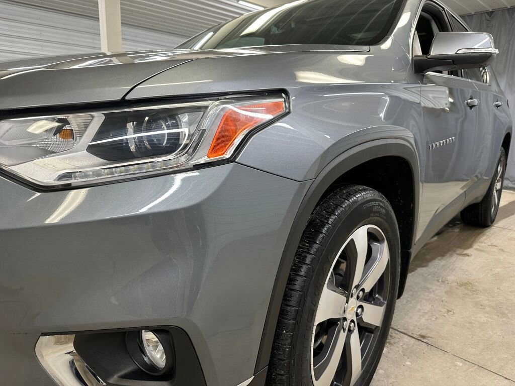 Certified 2021 Chevrolet Traverse LT w/ LT Premium Package image 38