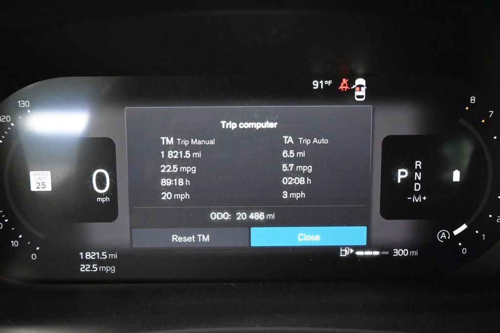 Used 2025 Volvo V60 B5 Cross Country Plus AWD/4WD image 22