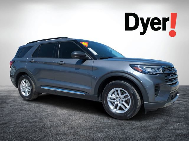 Used 2025 Ford Explorer Active image 1