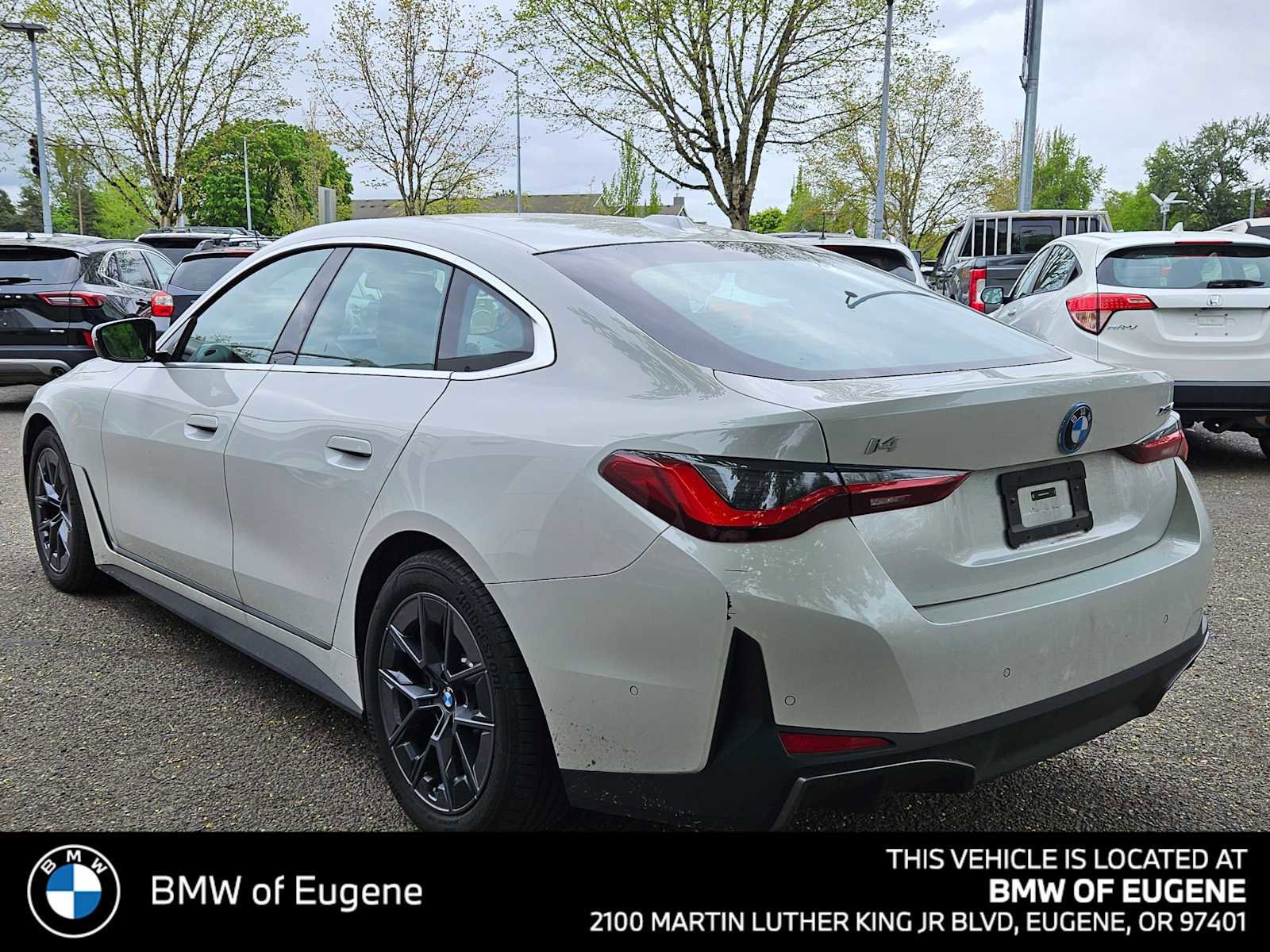 Used 2025 BMW i4 xDrive40i w/ Premium Package AWD/4WD image 5