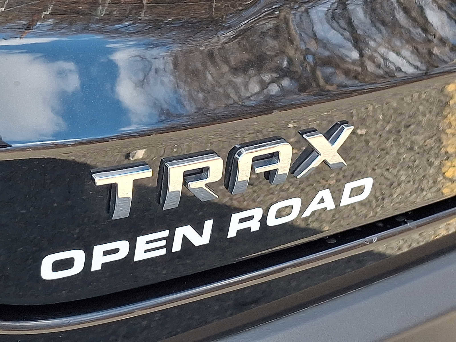 Used 2024 Chevrolet Trax LT w/ Driver Confidence Package image 30