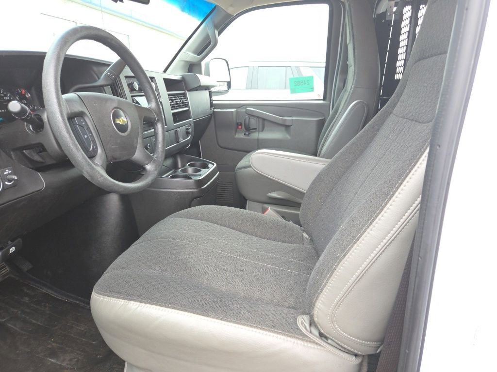 Used 2024 Chevrolet Express 2500 w/ Driver Convenience Package RWD image 8