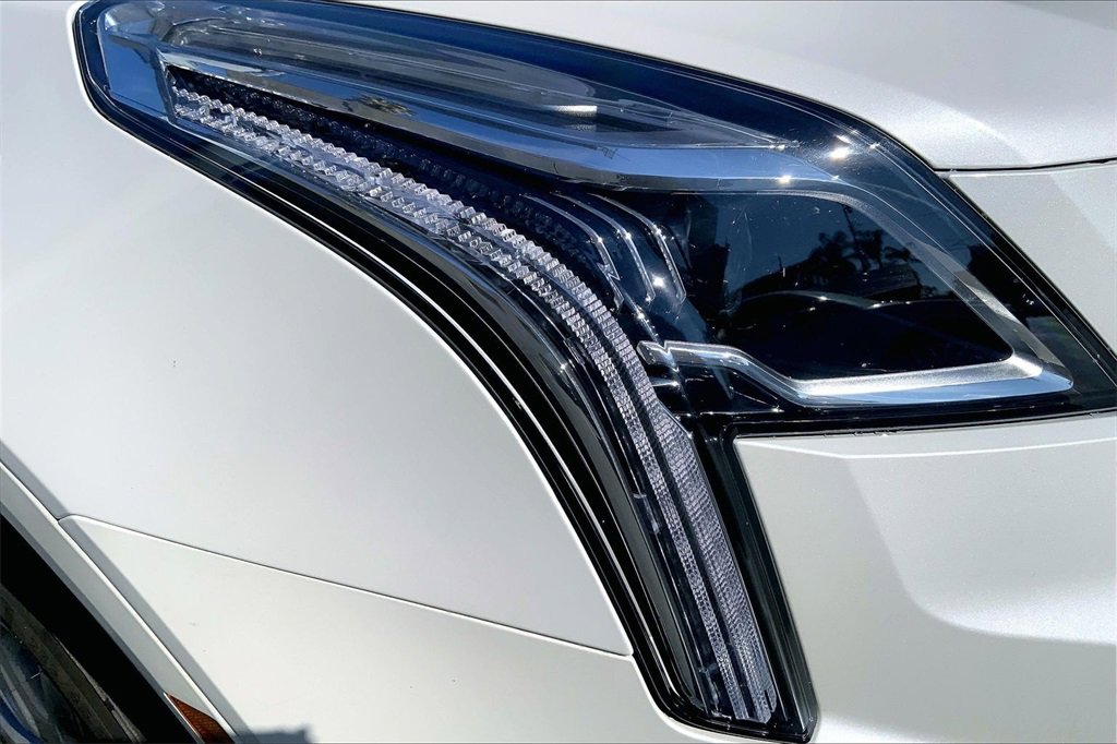 Certified 2023 Cadillac XT5 Premium Luxury w/ Technology Package image 26