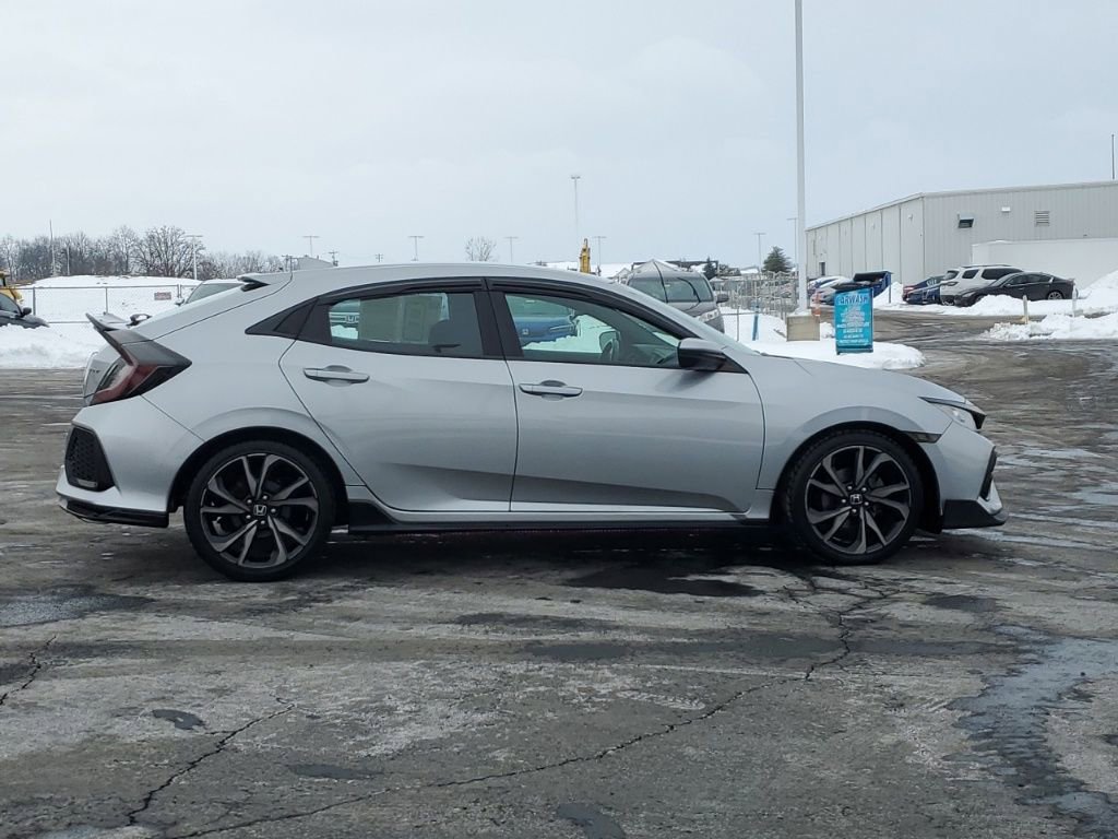 Used 2017 Honda Civic Sport image 8