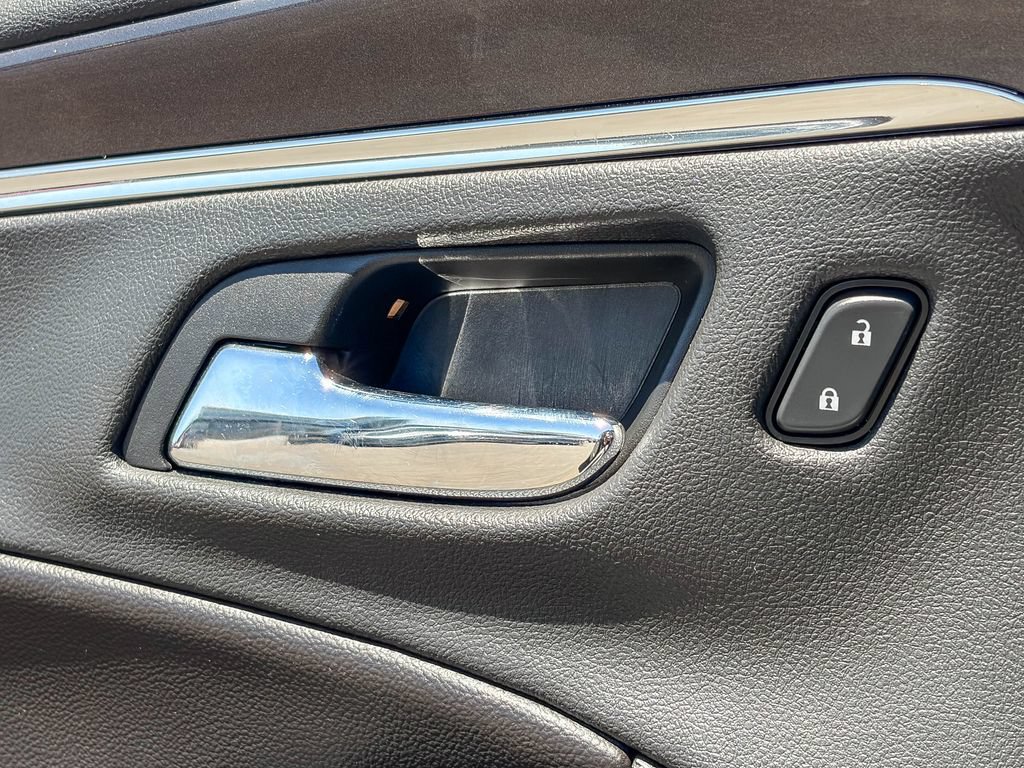 Used 2017 Chevrolet Impala Premier FWD image 44
