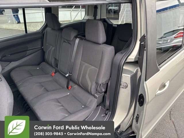Used 2015 Ford Transit Connect XLT image 28