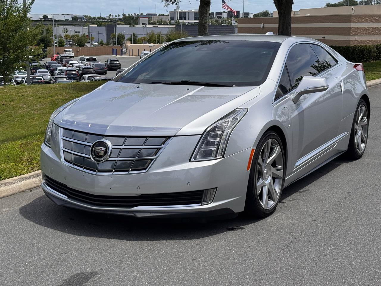 Used 2014 Cadillac ELR w/ Luxury Package FWD image 3