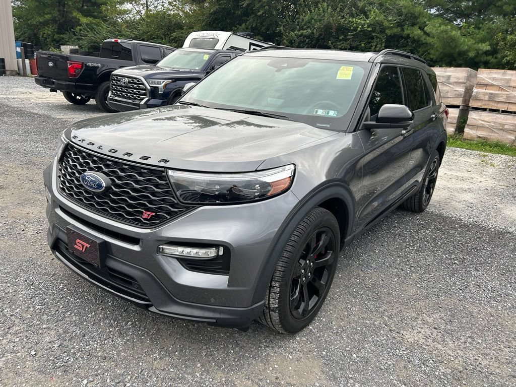 Used 2023 Ford Explorer ST w/ Equipment Group 401A AWD/4WD image 2
