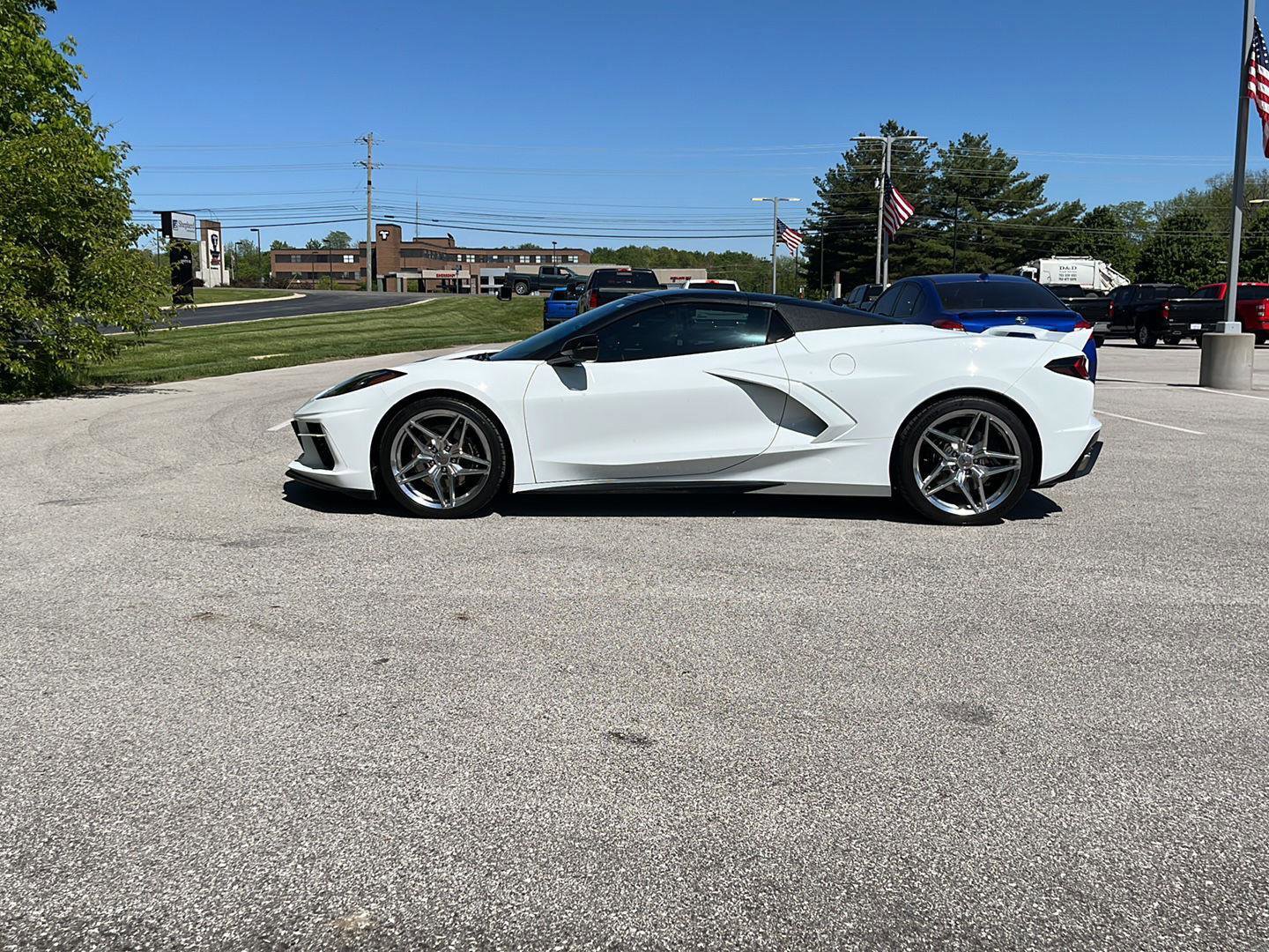 Used 2020 Chevrolet Corvette Stingray Preferred Conv w/ 2LT Preferred Equipment Group RWD image 2