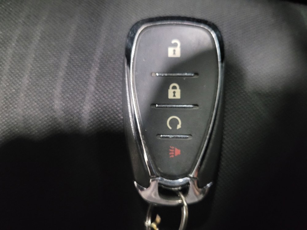 Used 2020 Chevrolet Trax LT w/ LT Convenience Package image 32