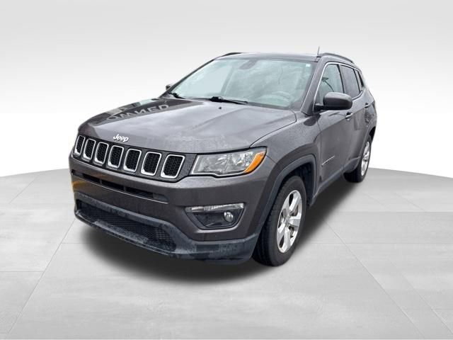 Used 2021 Jeep Compass Latitude image 1