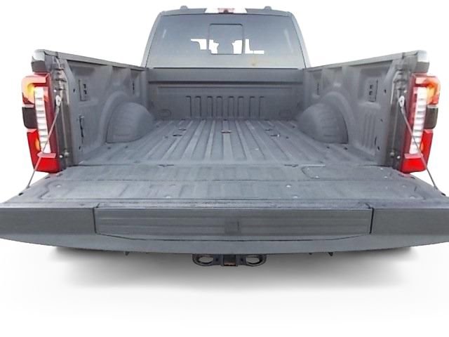 Used 2024 Ford F350 Lariat image 4