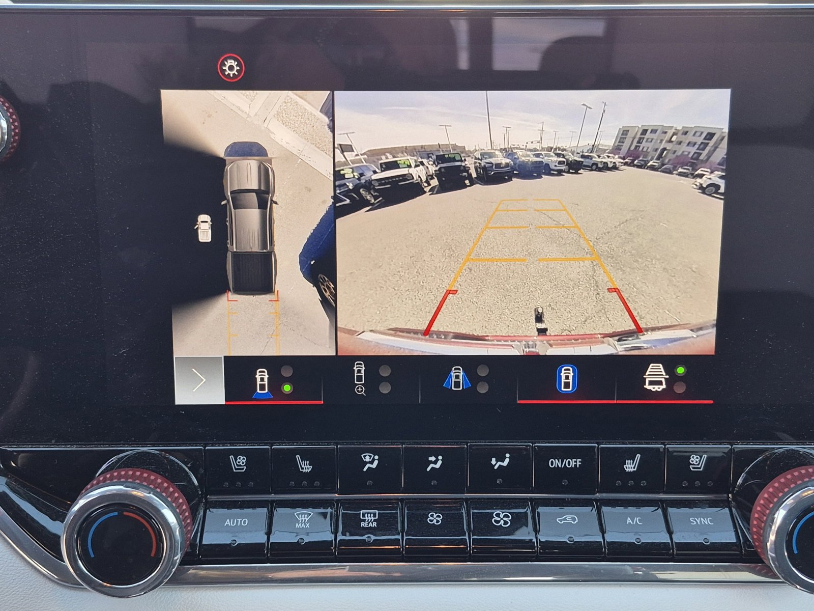 Used 2024 GMC Canyon AT4X image 30