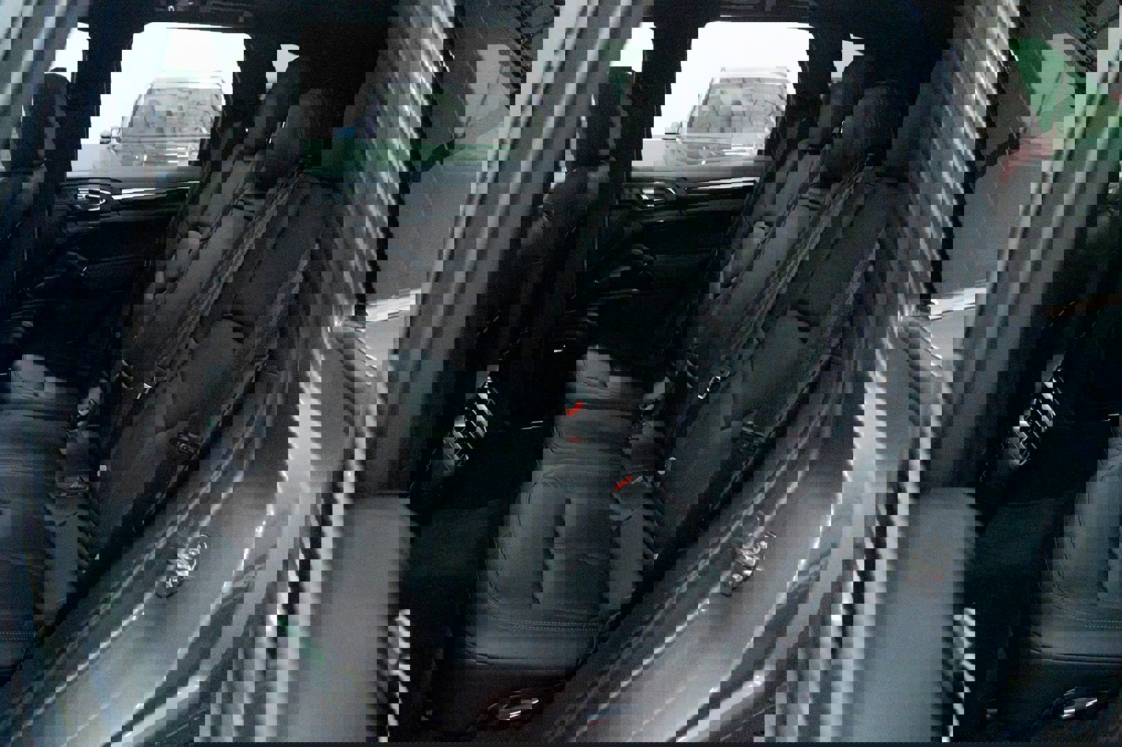 Used 2016 Porsche Cayenne image 27