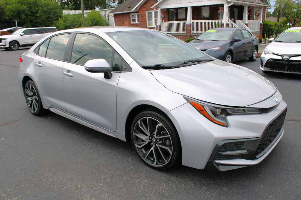 Used 2022 Toyota Corolla SE FWD image 4