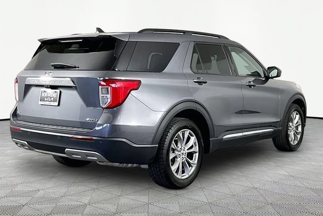 Used 2022 Ford Explorer XLT w/ Equipment Group 202A AWD/4WD image 6