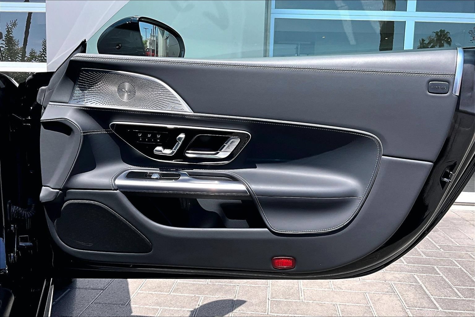Used 2023 Mercedes-Benz SL 63 AMG 4MATIC image 24