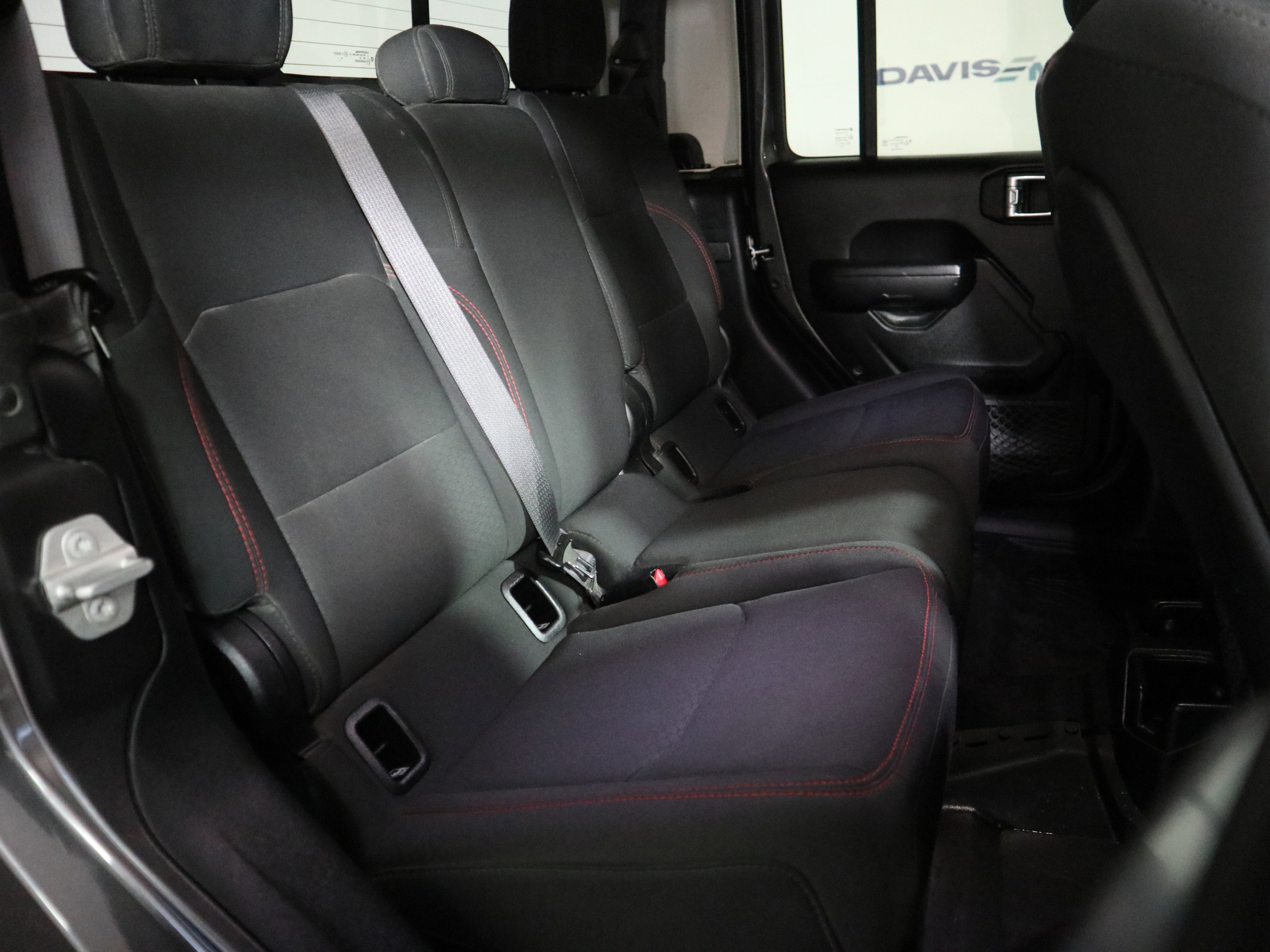 Used 2021 Jeep Gladiator Rubicon w/ Cold Weather Group image 21