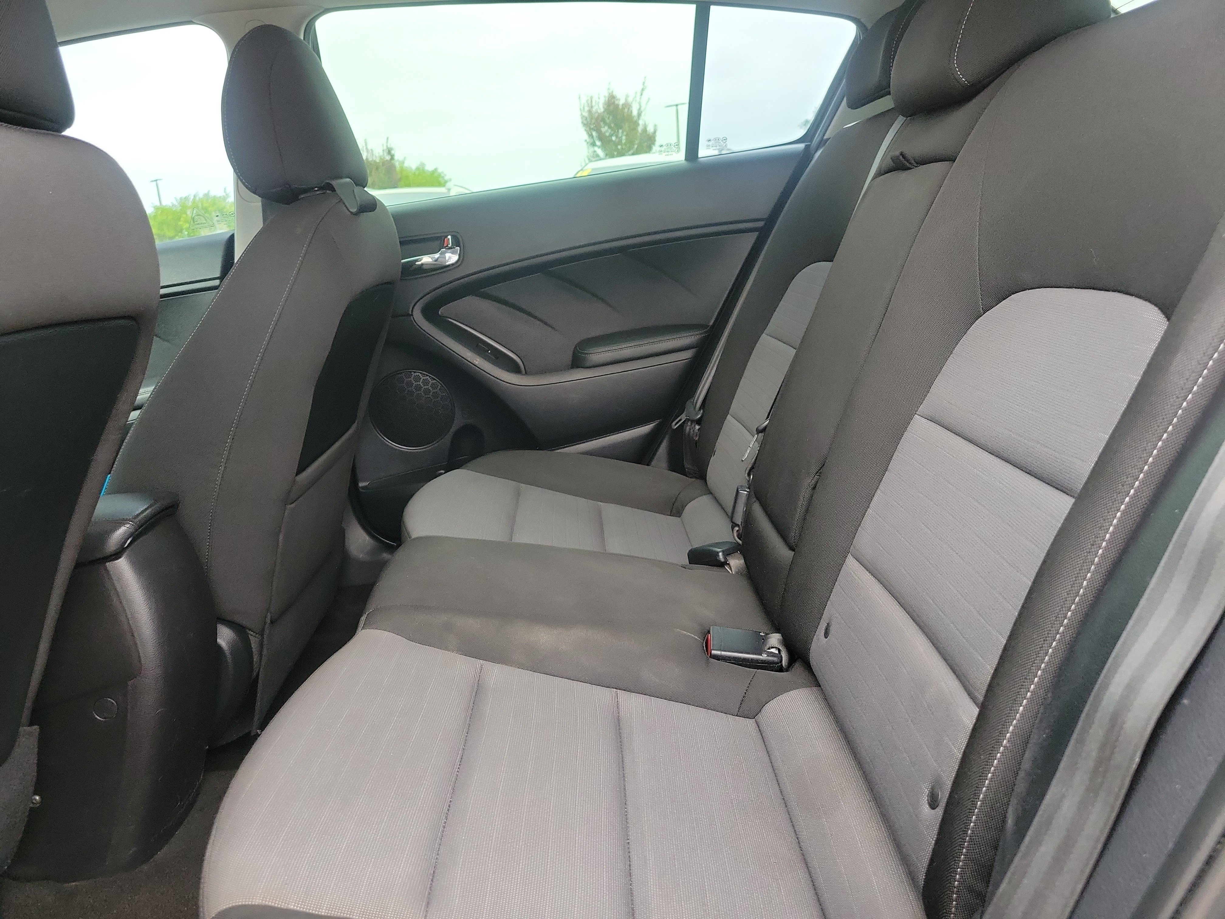 Used 2014 Kia Forte EX FWD image 9
