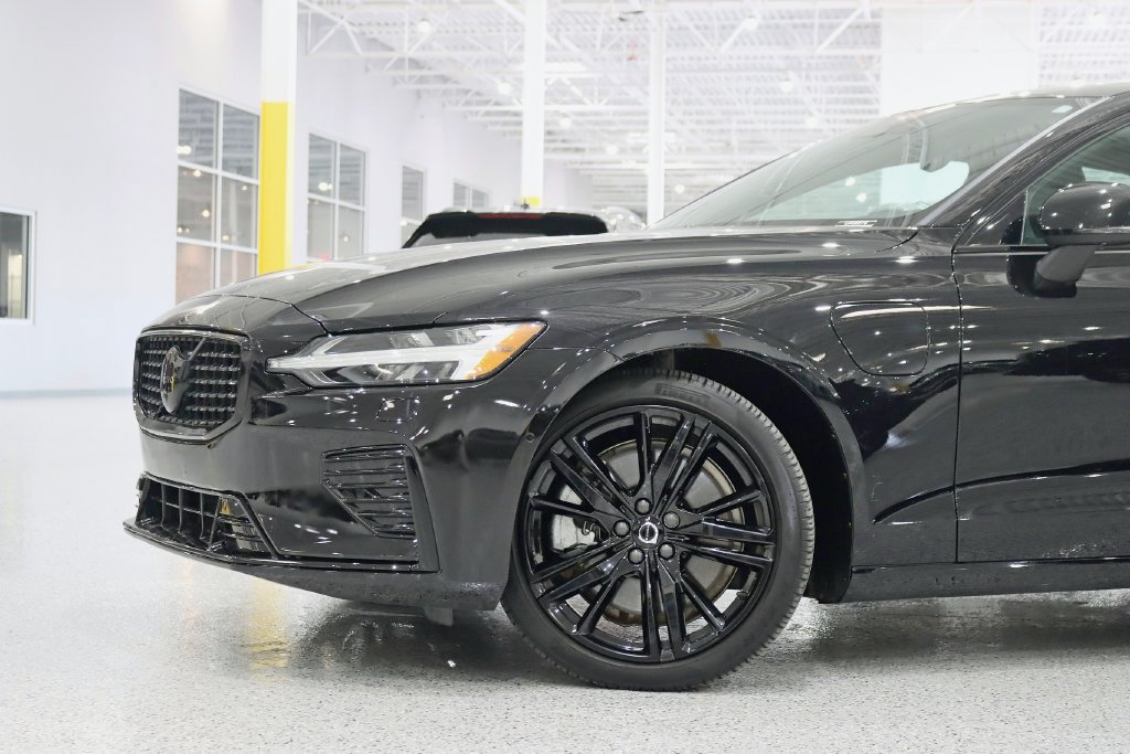 Used 2024 Volvo S60 T8 Ultimate w/ Climate Package AWD/4WD image 3