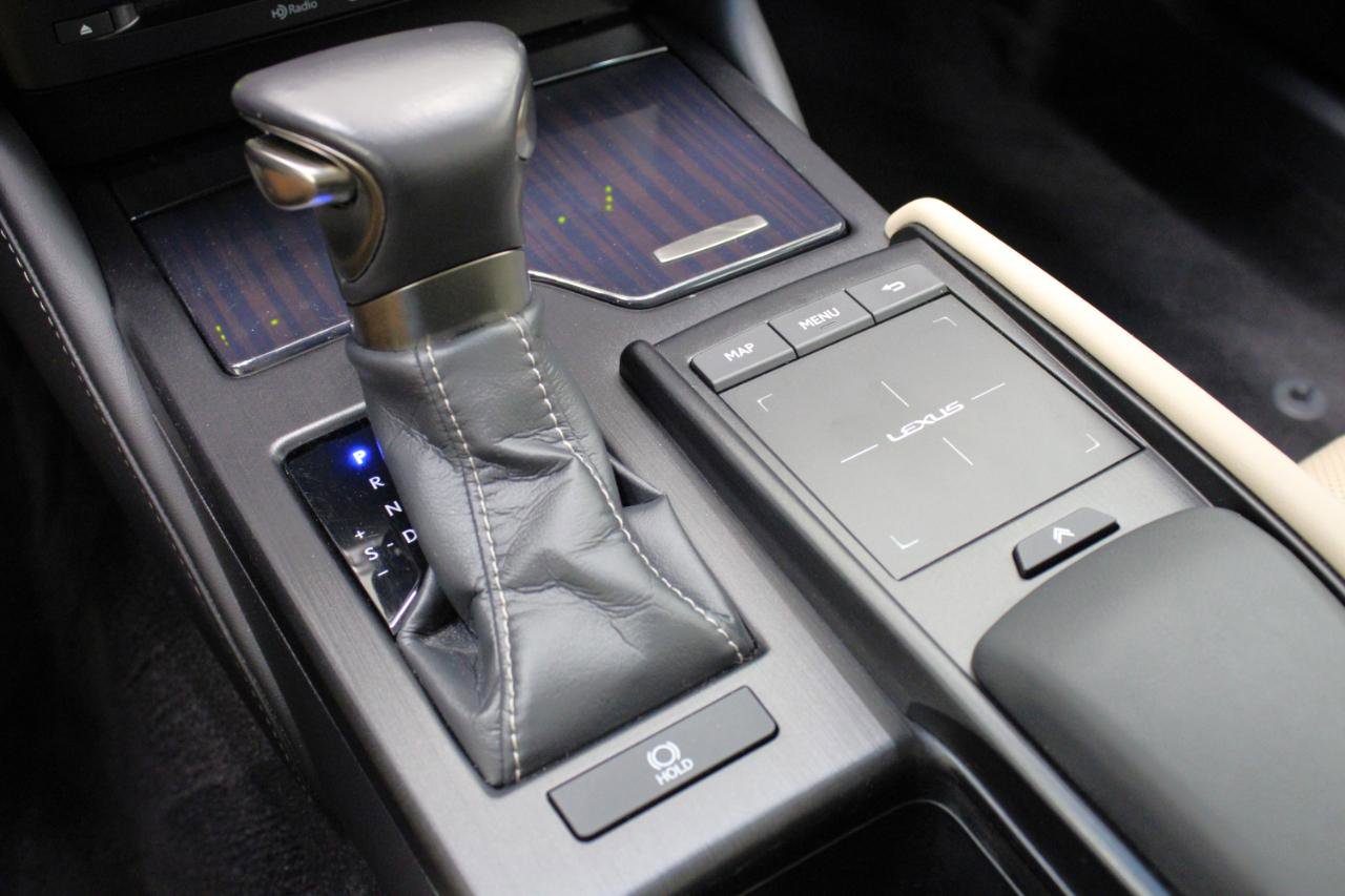 Used 2019 Lexus ES 350 w/ Accessory Package 2 image 62