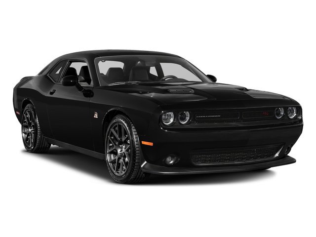 Used 2017 Dodge Challenger R/T Scat Pack RWD image 9