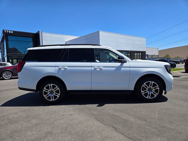 Used 2025 Ford Expedition Active AWD/4WD image 7