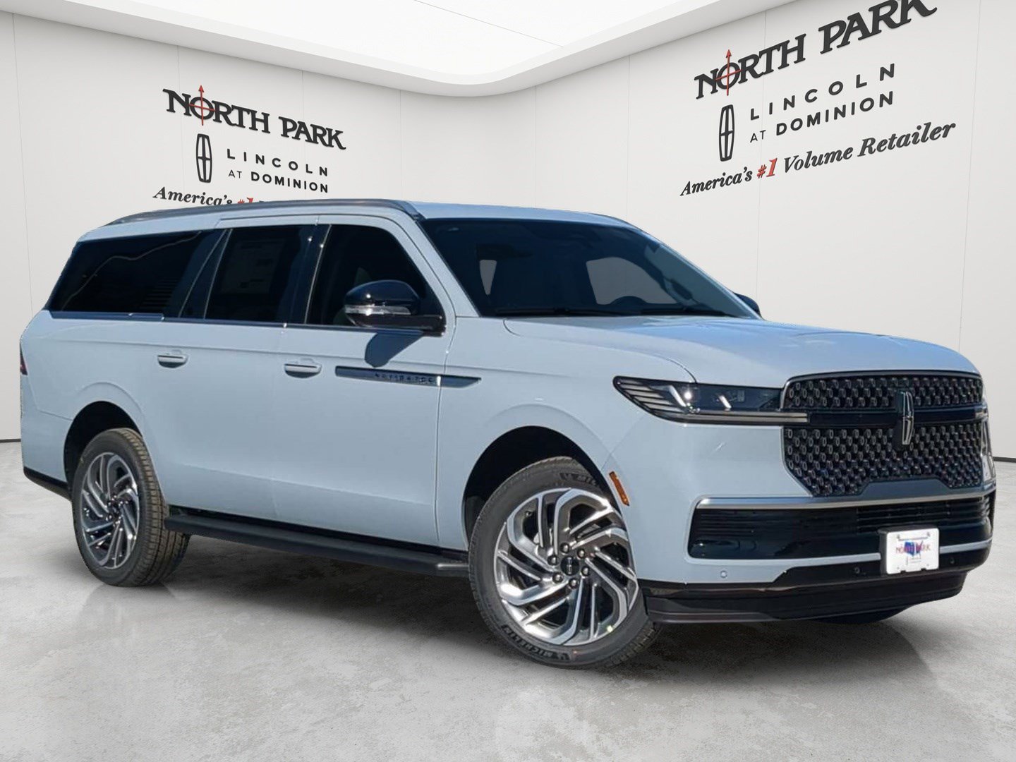 New 2026 Lincoln Navigator L Premier