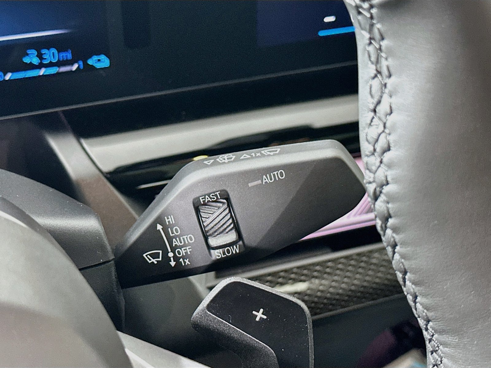 New 2027 BMW 550e xDrive AWD/4WD image 21