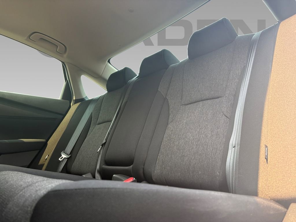 Used 2025 Honda Accord SE image 4