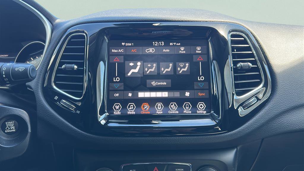 Used 2021 Jeep Compass Limited image 30