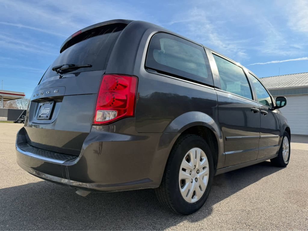 Used 2016 Dodge Grand Caravan American Value Package FWD image 6