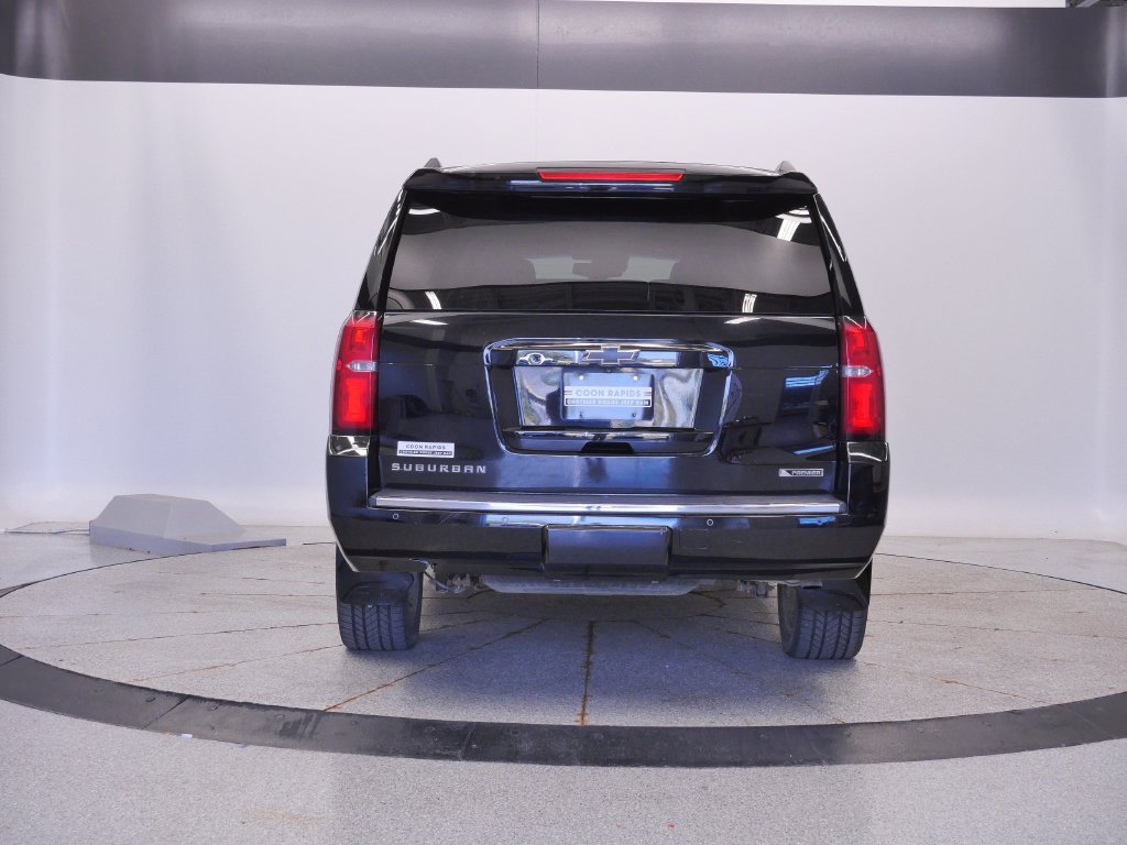 Used 2017 Chevrolet Suburban Premier AWD/4WD image 4