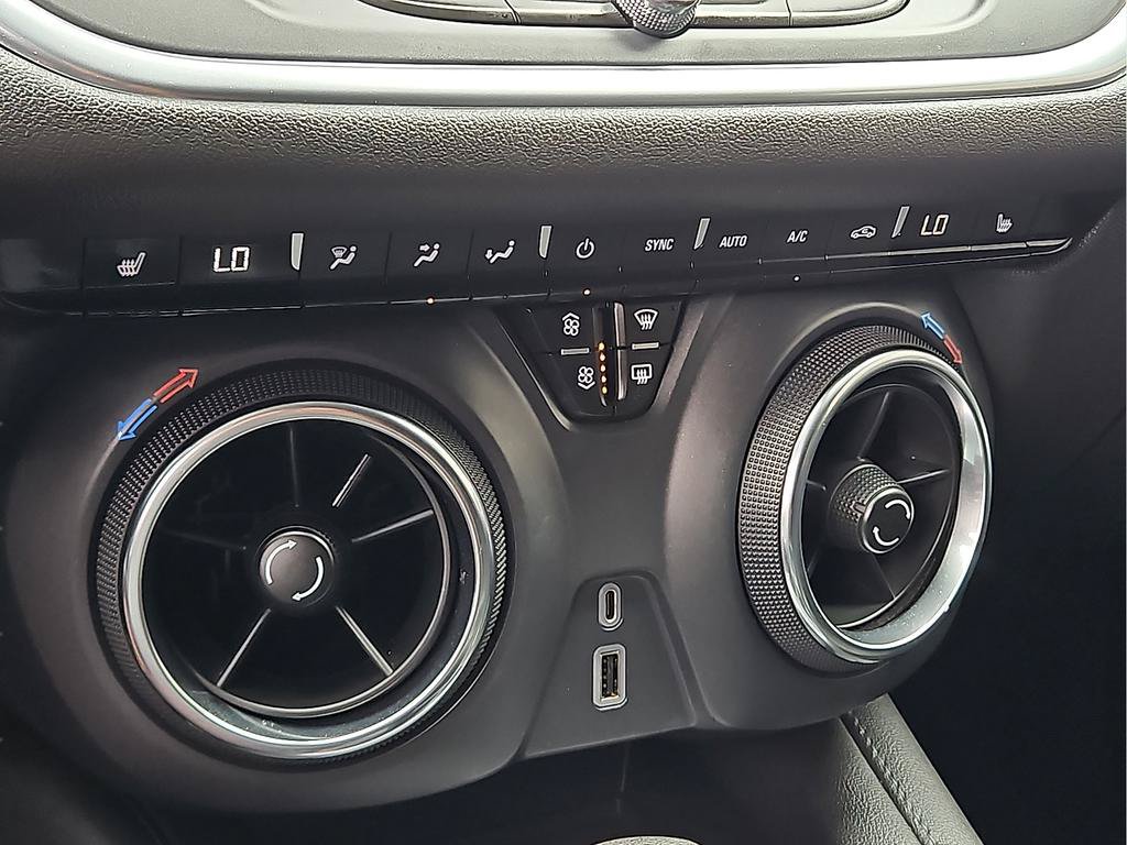 Used 2021 Chevrolet Blazer LT FWD image 15