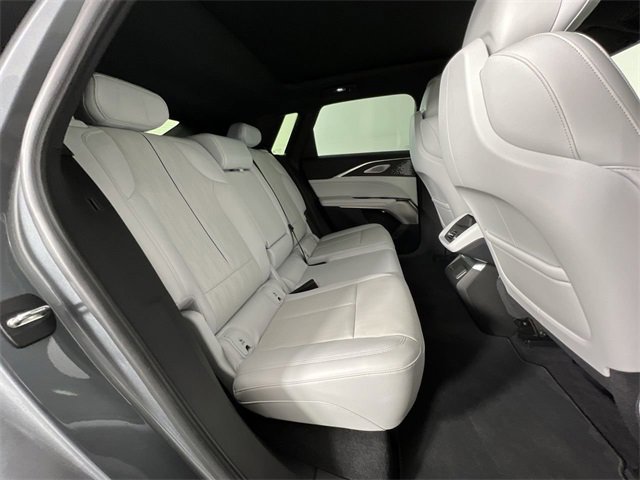 Used 2023 Cadillac Lyriq 2WD image 28