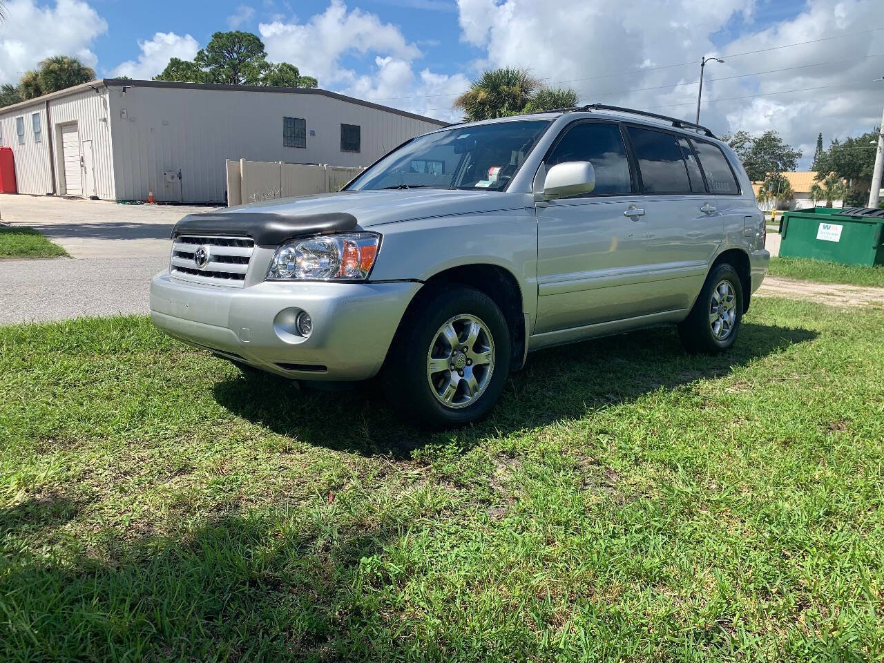 Used 2004 Toyota Highlander 2WD V6 image 2