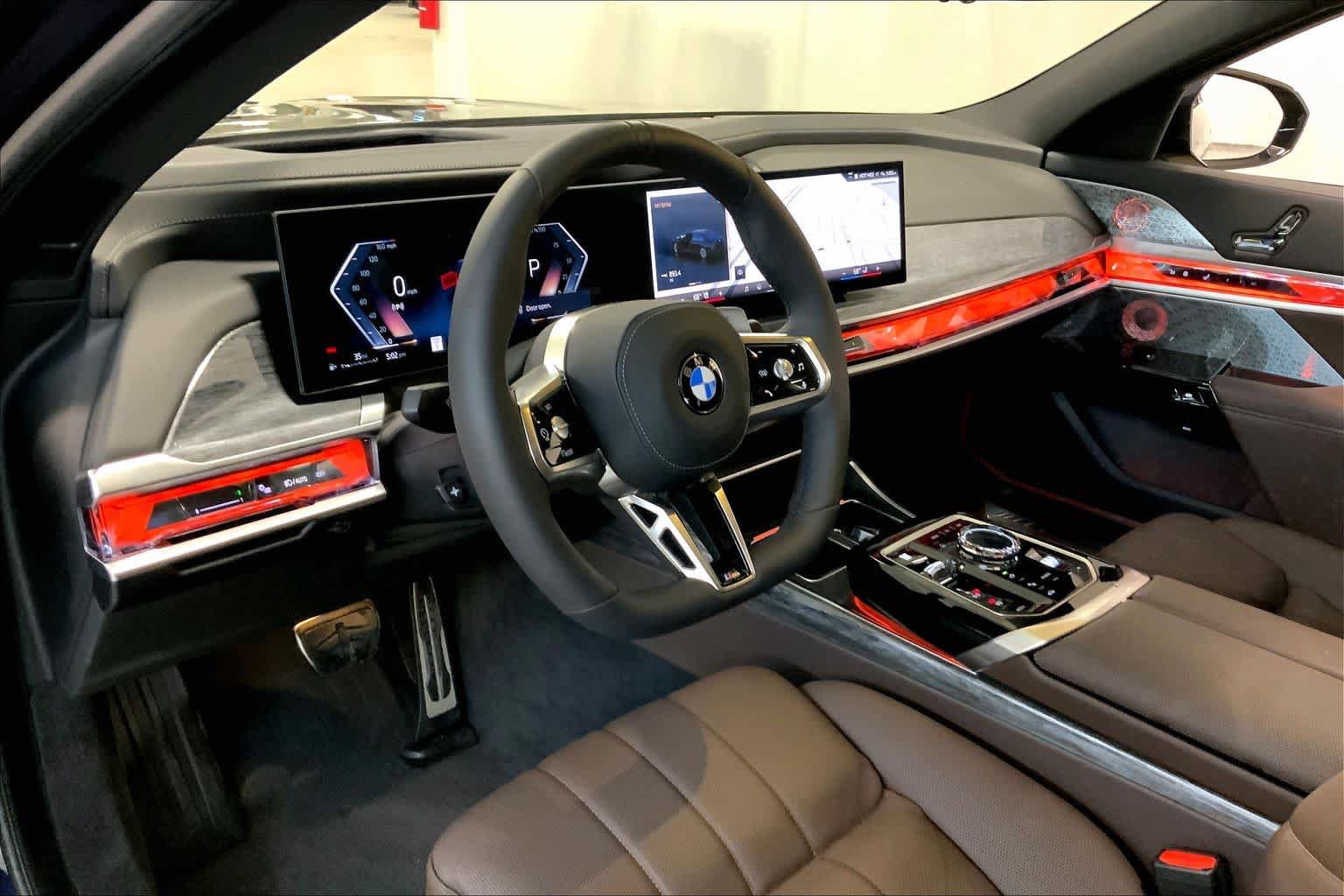 Used 2025 BMW 760i xDrive image 17