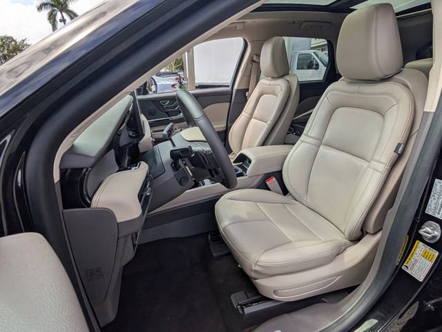 Used 2023 Lincoln Corsair FWD w/ Equipment Group 101A image 8