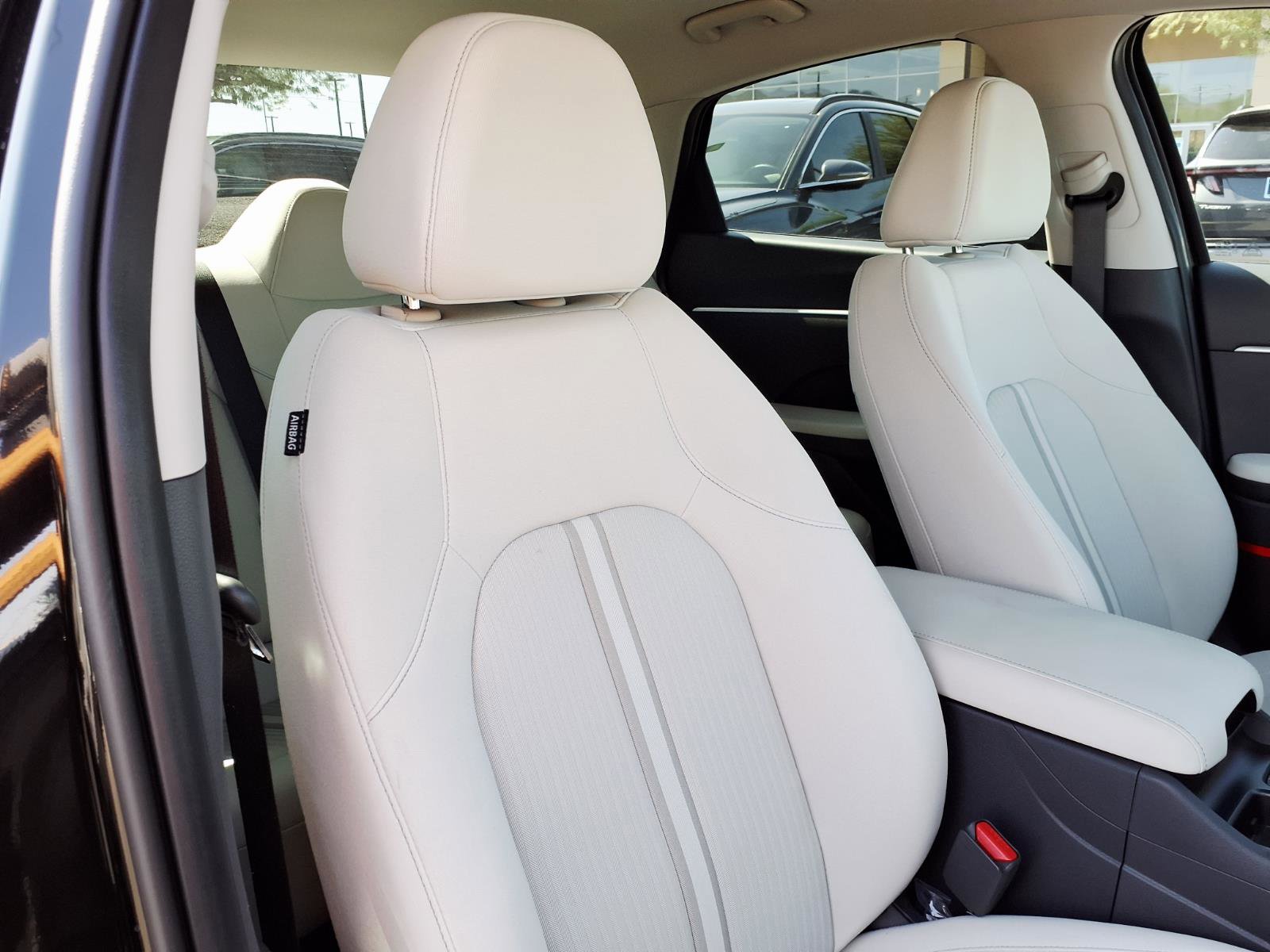 Certified 2025 Hyundai Sonata SE FWD image 9