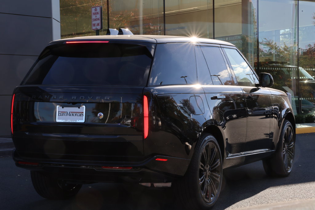 New 2027 Land Rover Range Rover SE AWD/4WD image 4