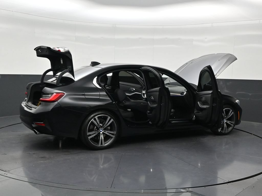 Used 2021 BMW 330i Sedan w/ Premium Package RWD image 31