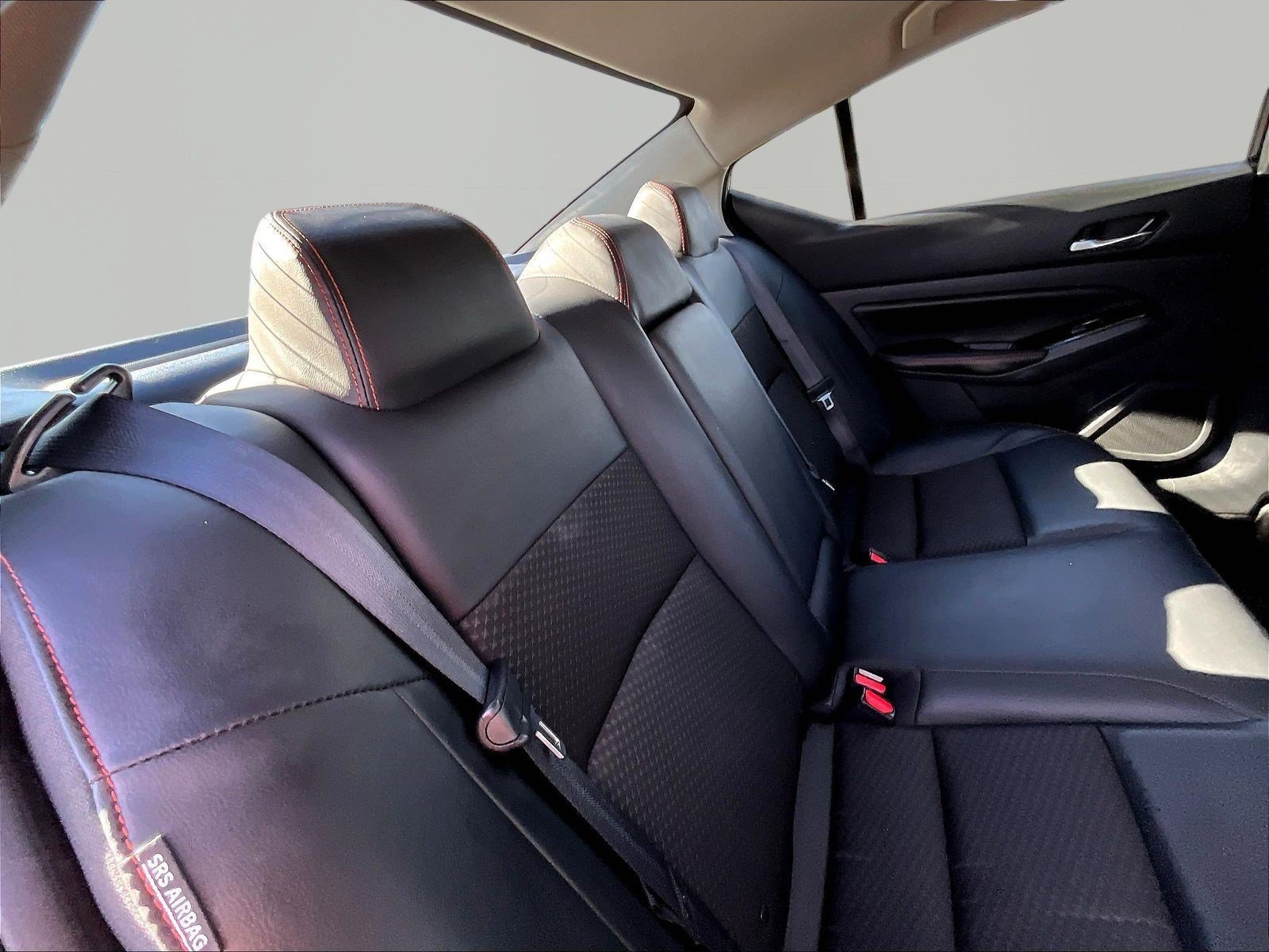 Used 2024 Nissan Altima 2.5 SR FWD image 25