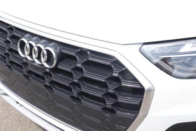 Used 2025 Audi Q5 2.0T Premium Plus image 11