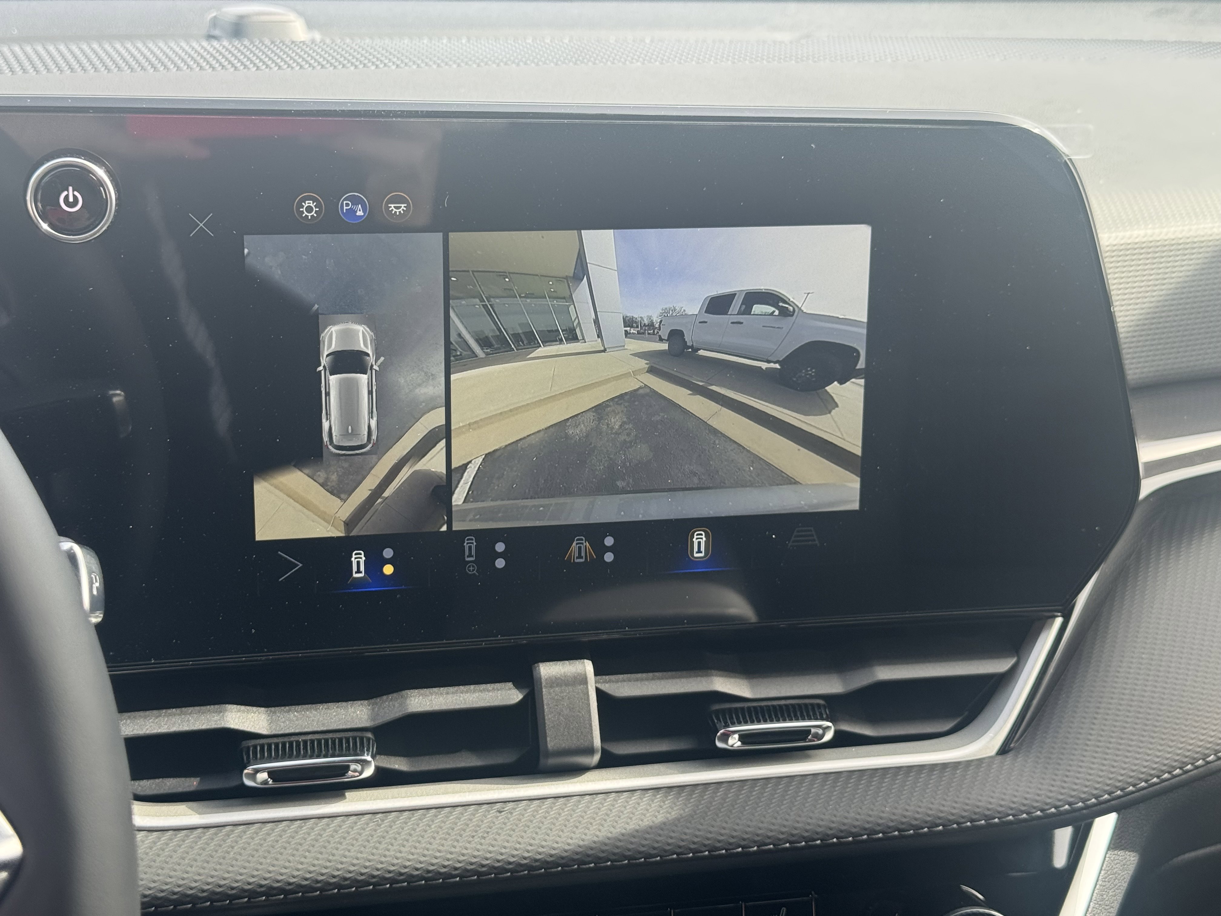 New 2026 Chevrolet Equinox LT image 17