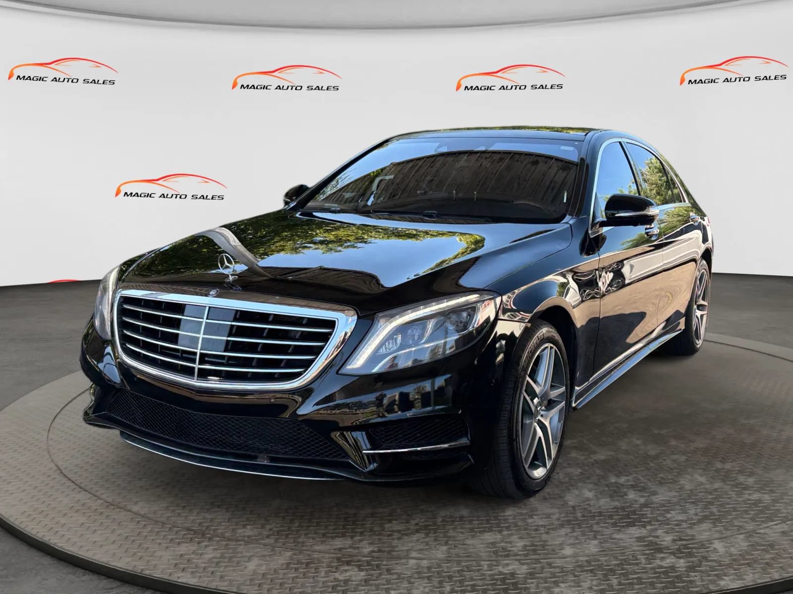 Used 2016 Mercedes-Benz S 550 4MATIC Sedan image 1