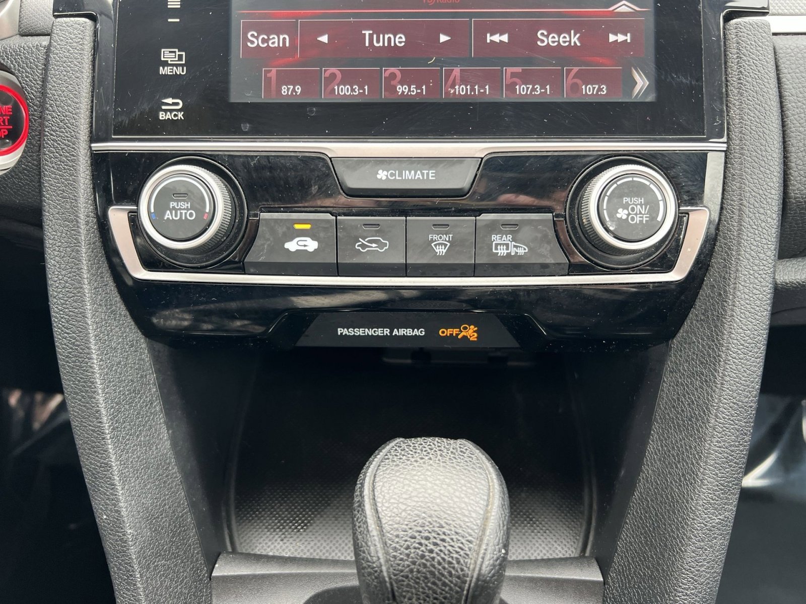 Used 2018 Honda Civic EX image 19