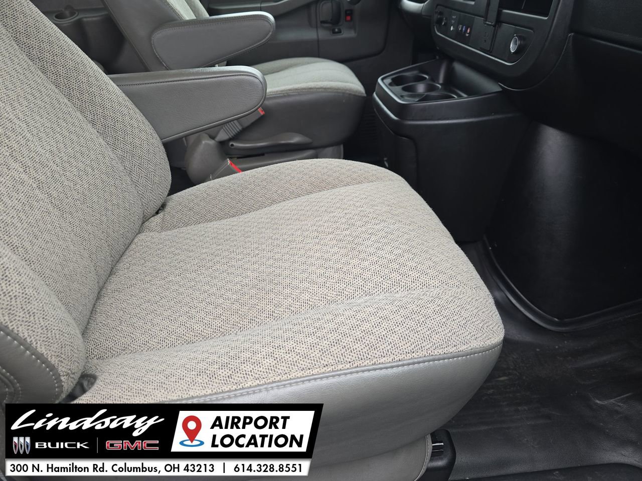 Used 2023 Chevrolet Express 3500 LS image 25