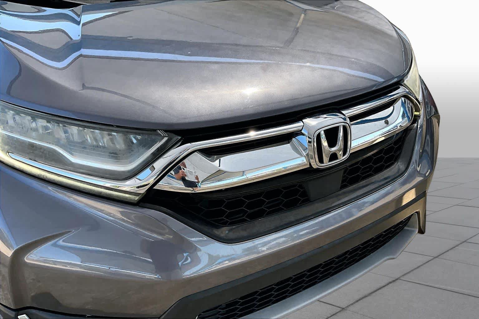 Certified 2017 Honda CR-V Touring image 30