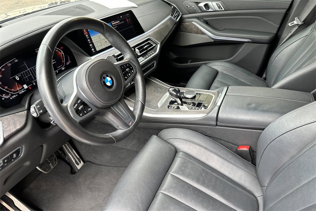 Used 2021 BMW X5 sDrive40i w/ M Sport Package image 12