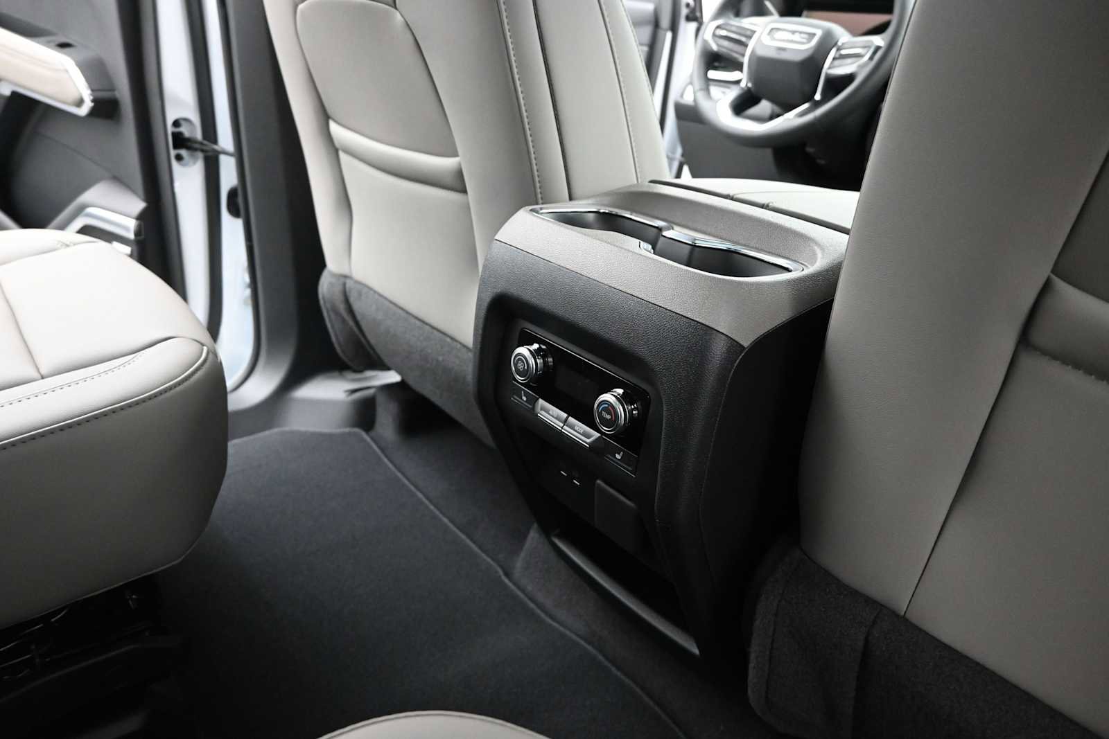 New 2026 GMC Acadia Elevation w/ Black Edition AWD/4WD image 22